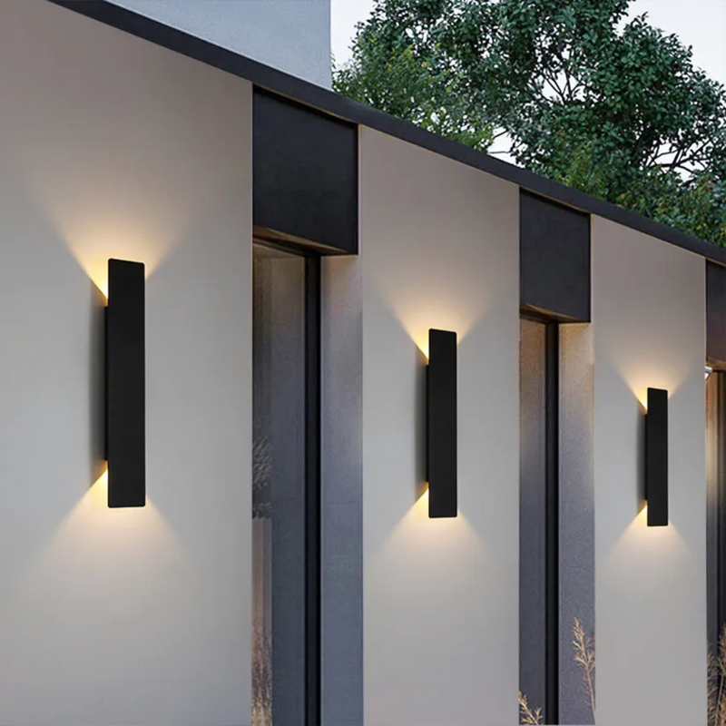 Tavrenza Außenwandlampe – Wetterbeständiges Aluminiumdesign