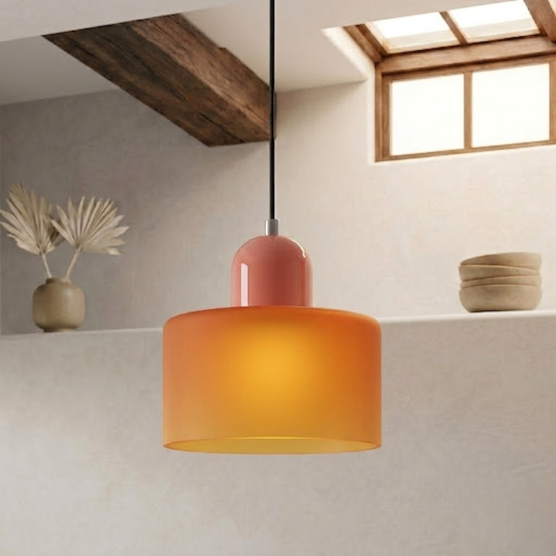 Pendelleuchte mit erweitertem Halo Design