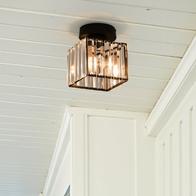 Aurelia Deckenlampe – Quadratisches Messingdesign mit Kristallglas