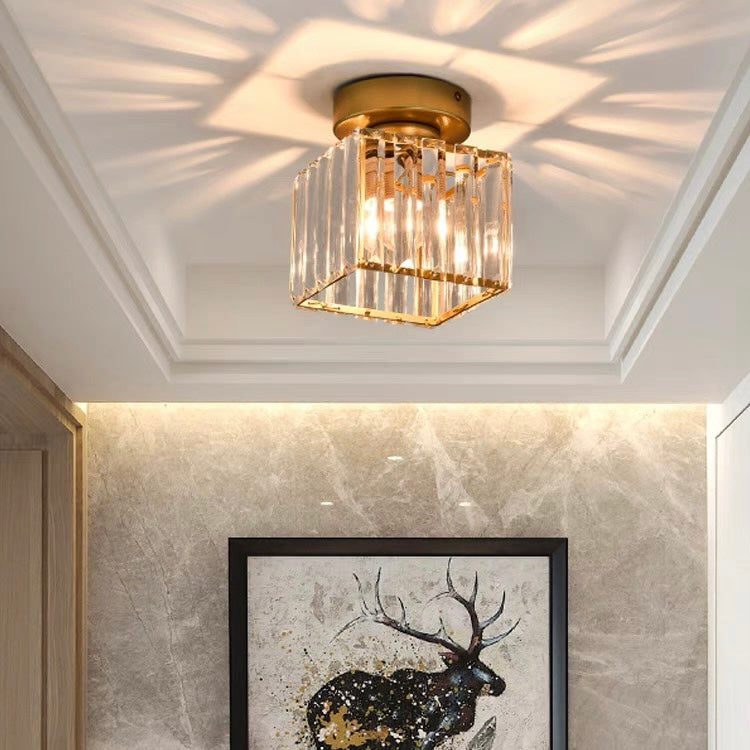 Calviera Deckenlampe – Quadratisches Messingdesign mit Kristallglas