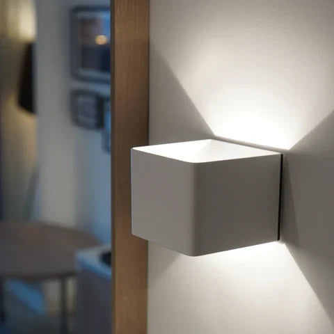 Lunavera Wandleuchte – Kabellose LED-Beleuchtung mit Fernbedienung