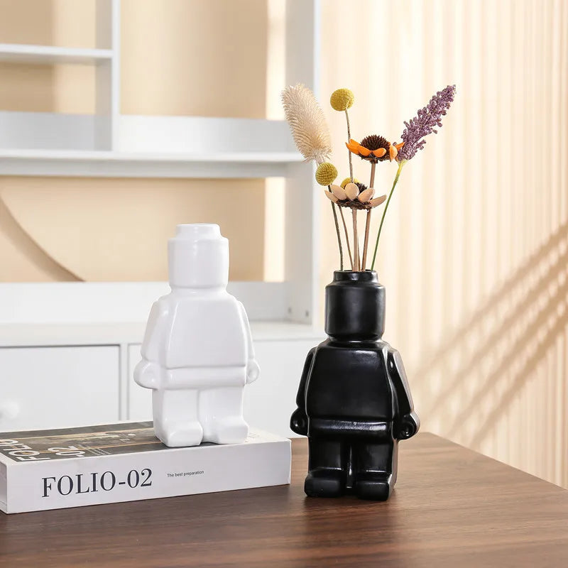Kreative Roboter-Vase - Verspielte Dekoration für Zuhause