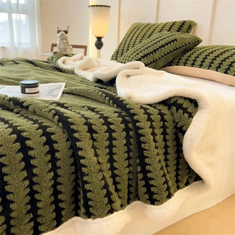 Wendedecke mit geometrischem Muster und Sherpa-Fleece – weich, warm und dekorativ