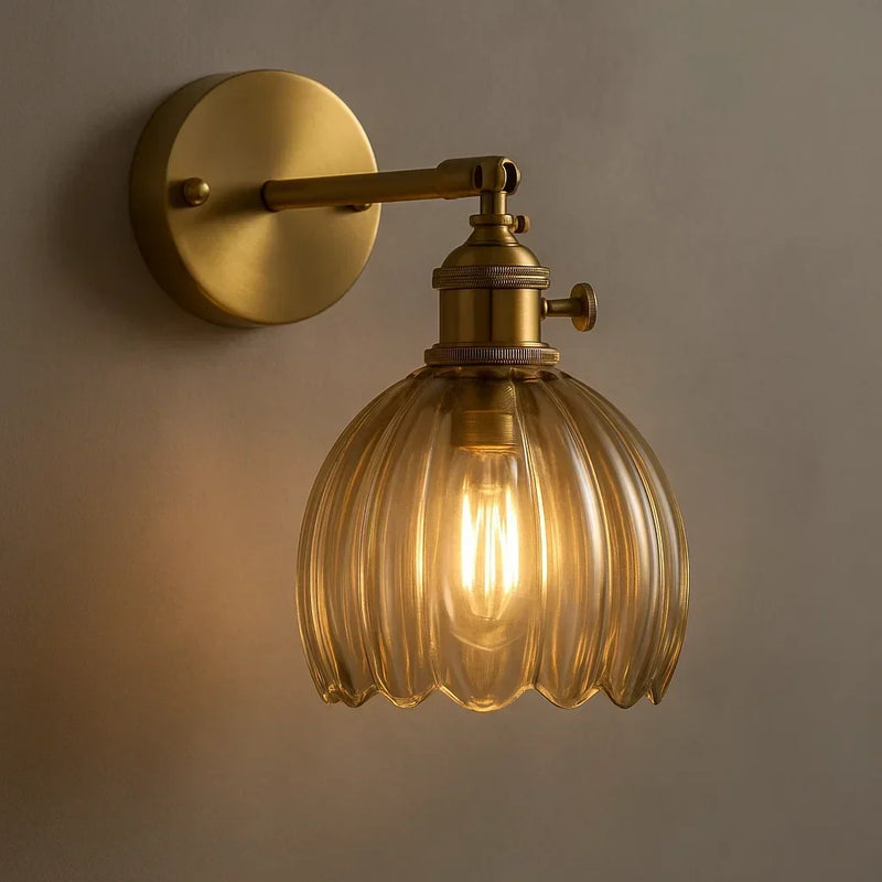 Virelia Wandlampe – Vintage Blumen-Design mit Glas-Schirm