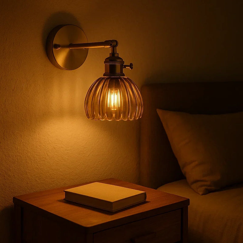 Virelia Wandlampe – Vintage Blumen-Design mit Glas-Schirm