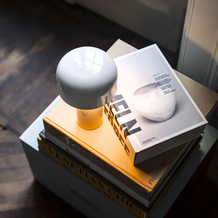 Miresta Tischlampe – Drahtlose LED mit Touchsteuerung