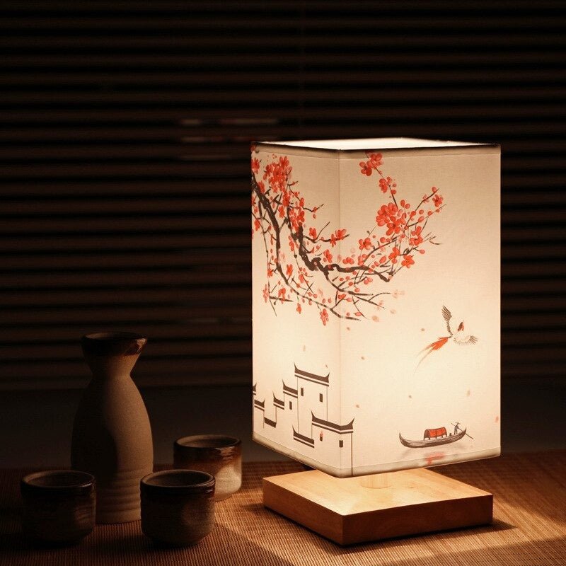 Skandinavische Tischlampe mit Japanischem Druck und Stoffschirm für das Interieur